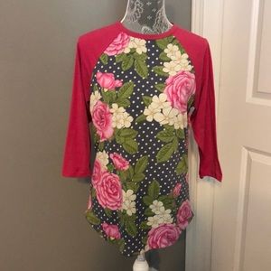 Three quarter floral top